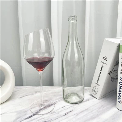 Ntshiab iav Wine Fwj